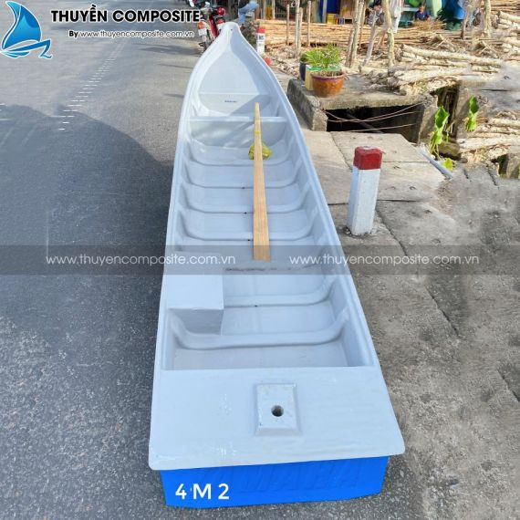 Xuồng composite mũi nhọn 4m2